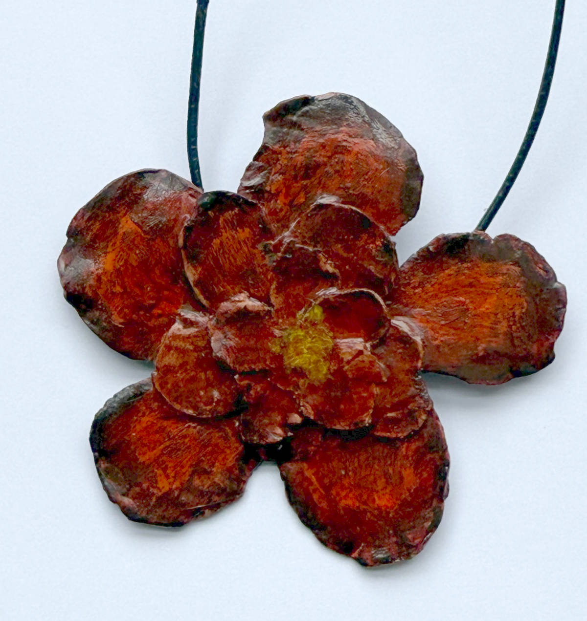 Handgefertigter Bronze-Anhänger – Blüte (Unikat) silent-art-schmuck-2025-07-01 1 Handgefertigter Bronze-Anhänger – Blüte (Unikat) silent-art-schmuck-2025-07-01